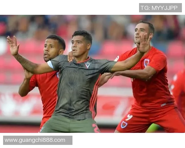 南京足球队在杯赛积分榜上以86分稳居第一名，展现强劲实力