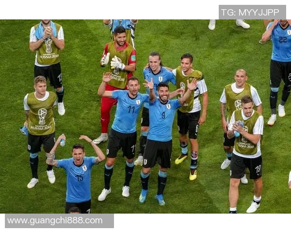 足球明星挥手瞬间回顾图文合集展现他们的魅力与风采