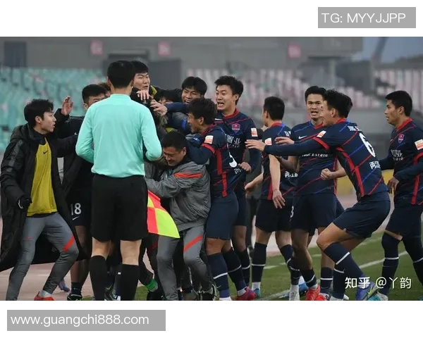 重庆足球队与深圳足球队赛后分析意识碰撞的深度探讨